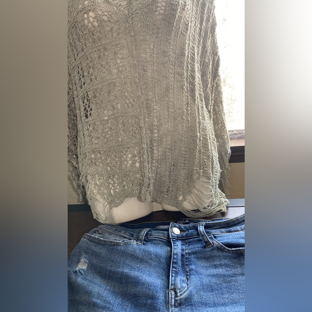 SALE REDUCED POL Crochet fringe distressed beach sweater POP OVER Open Weave Top - Picture 12 of 12
